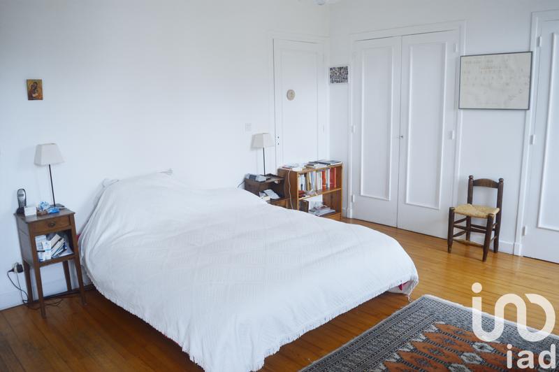 Maison - 220 m² - 9 pièces