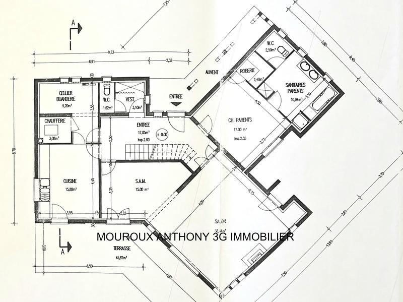 Maison - 248 m² - 7 pièces