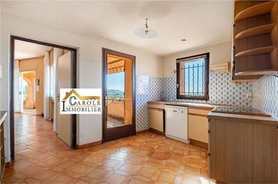 Maison - 183 m² - 8 pièces