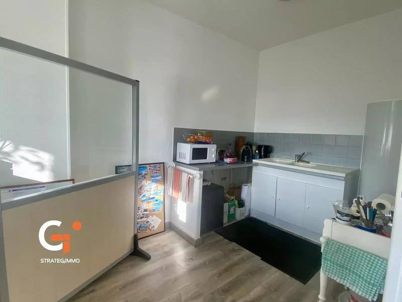 Immeuble - 198 m² - 9 pièces