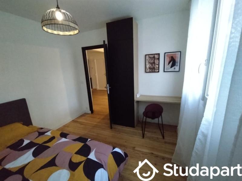 Chambre - 10 m² - 1 pièce