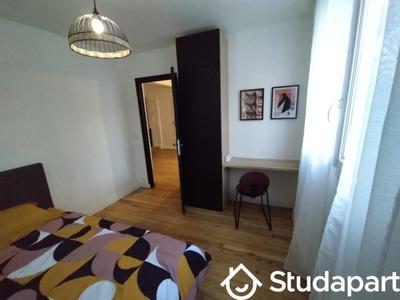 Chambre - 10 m² - 1 pièce