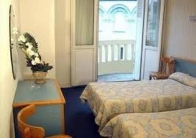 Immeuble - 1 856 m² - 80 pièces