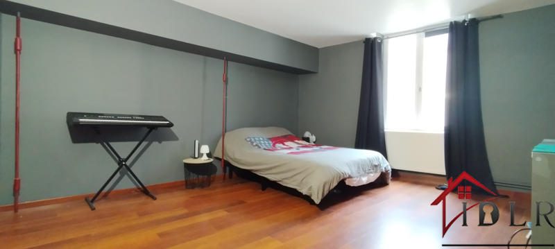 Maison - 242 m² - 8 pièces