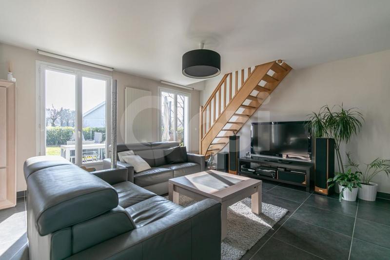 Maison - 205 m² - 8 pièces