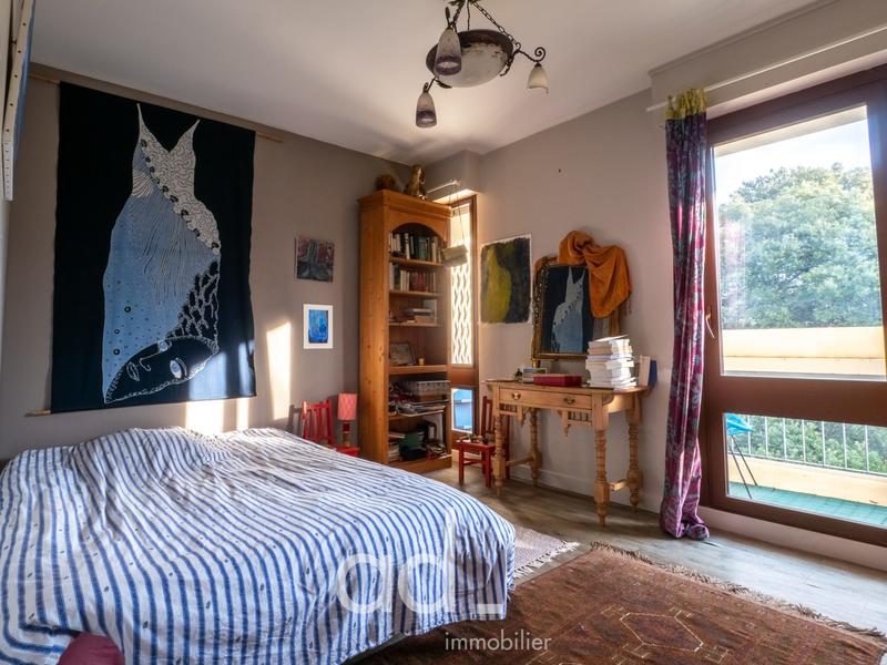 Appartement - 88 m² - 5 pièces