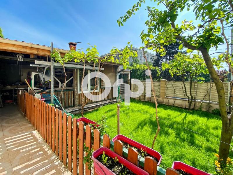 Maison - 94 m² - 4 pièces