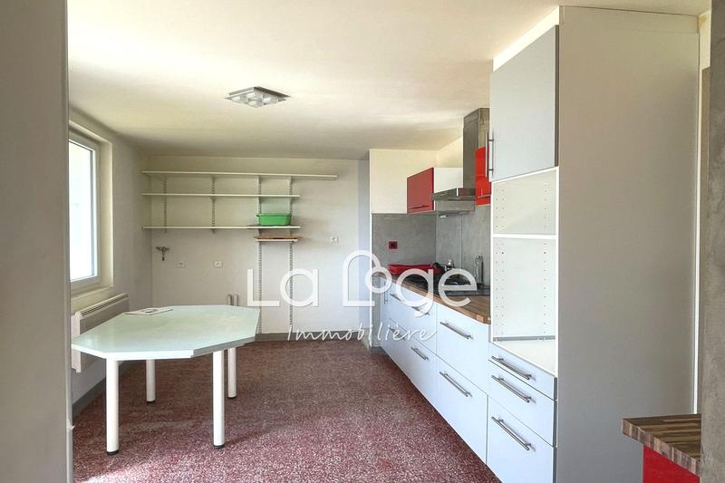 Maison - 178 m² - 8 pièces