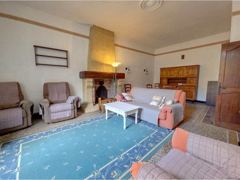 Maison - 213 m² - 5 pièces