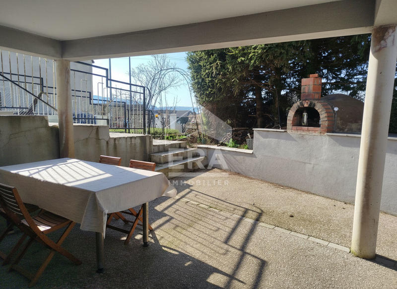 Maison - 174 m² - 7 pièces