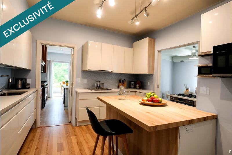 Maison - 161 m² - 9 pièces