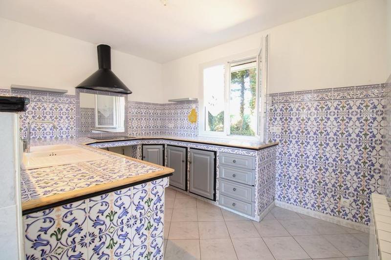 Maison - 298 m² - 9 pièces