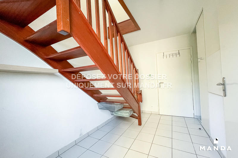 Studio - 30 m² - 1 pièce