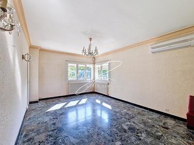 Maison - 183 m² - 8 pièces