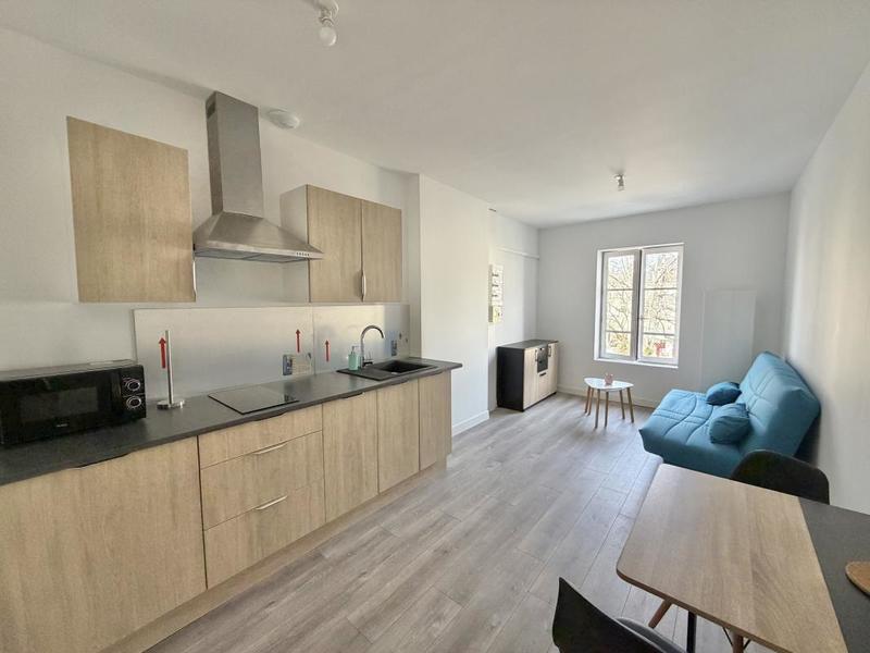 Studio - 30 m² - 1 pièce