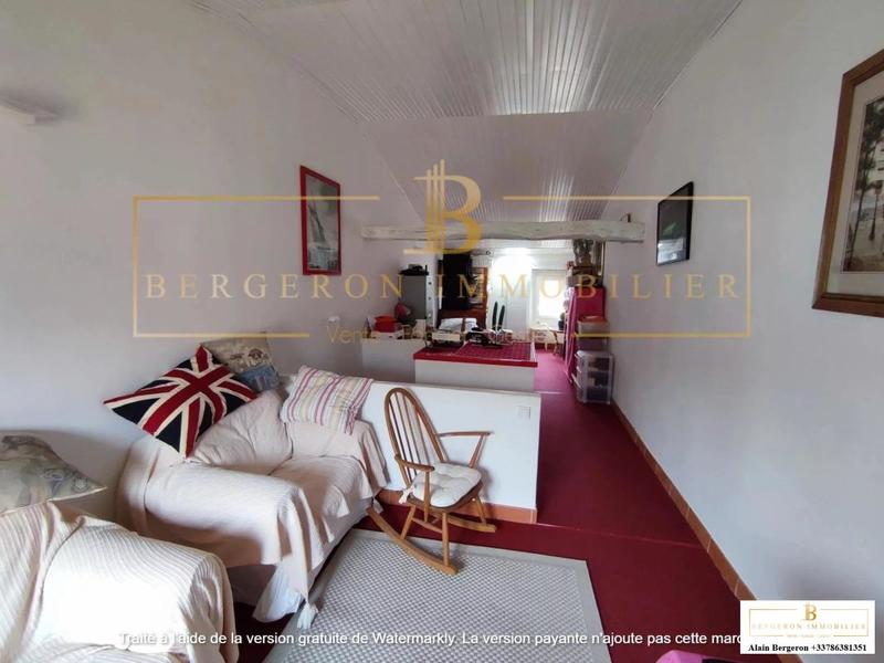 Maison traditionnelle - 92 m² - 4 pièces