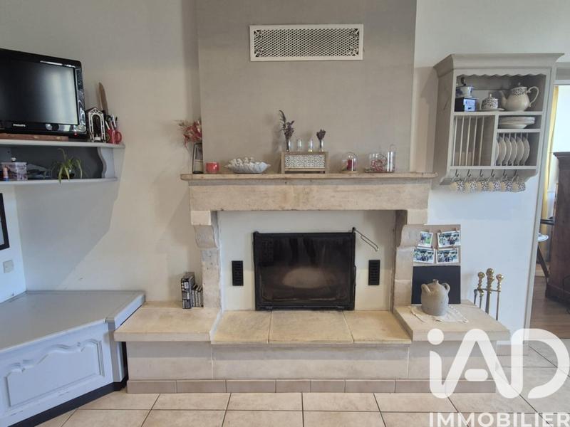 Maison - 219 m² - 8 pièces