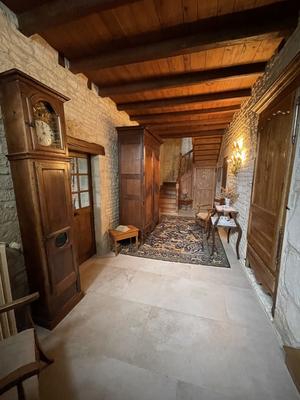 Maison ancienne - 725 m² - 12 pièces