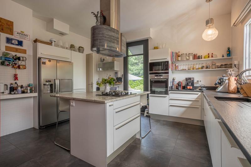 Maison - 390 m² - 10 pièces