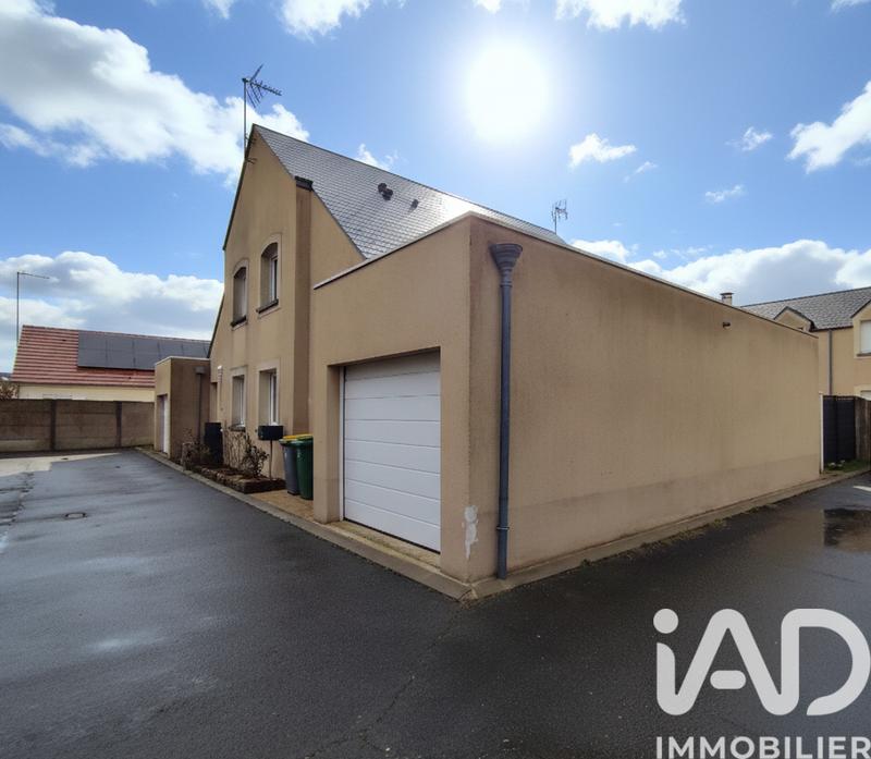 Maison - 90 m² - 5 pièces