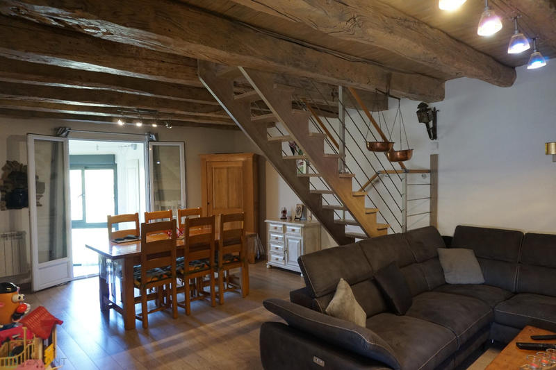 Maison - 215 m² - 12 pièces