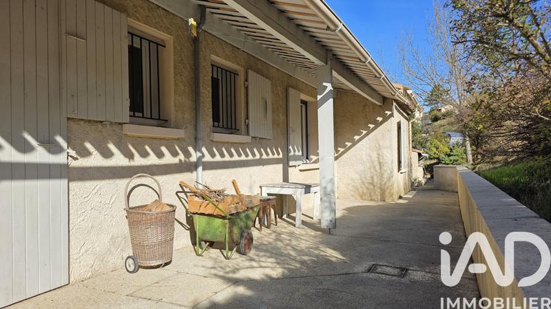 Maison - 158 m² - 8 pièces