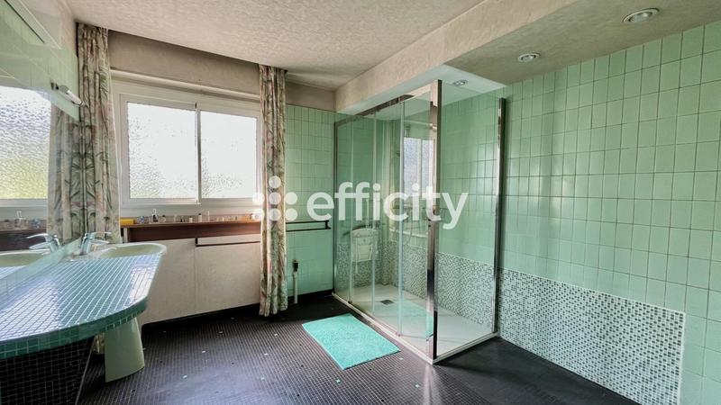 Maison - 143 m² - 5 pièces