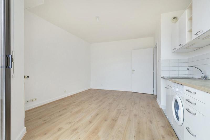 Studio - 25 m² - 1 pièce