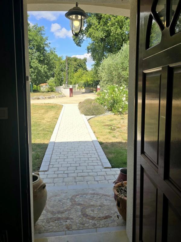 Maison - 207 m² - 9 pièces