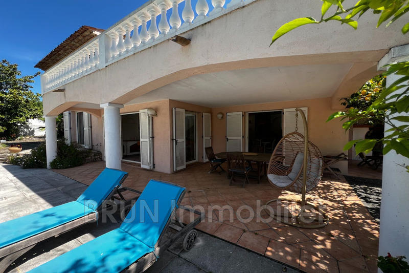 Villa - 280 m² - 7 pièces