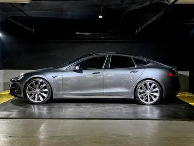 Tesla Model s 100 kWh Dual Motor