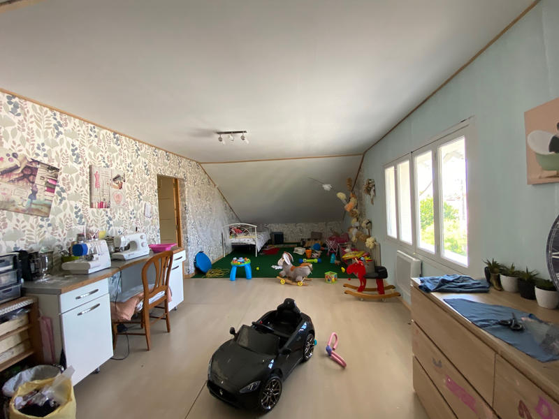 Maison - 187 m² - 8 pièces