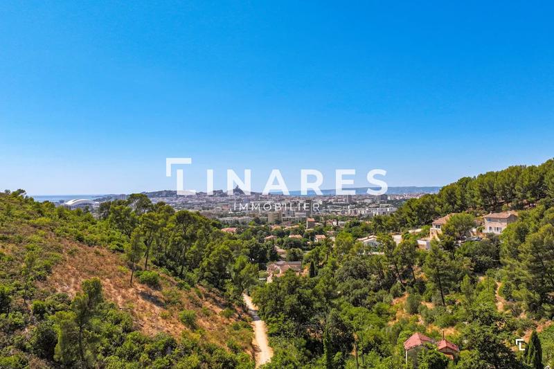 Maison - 239 m² - 6 pièces