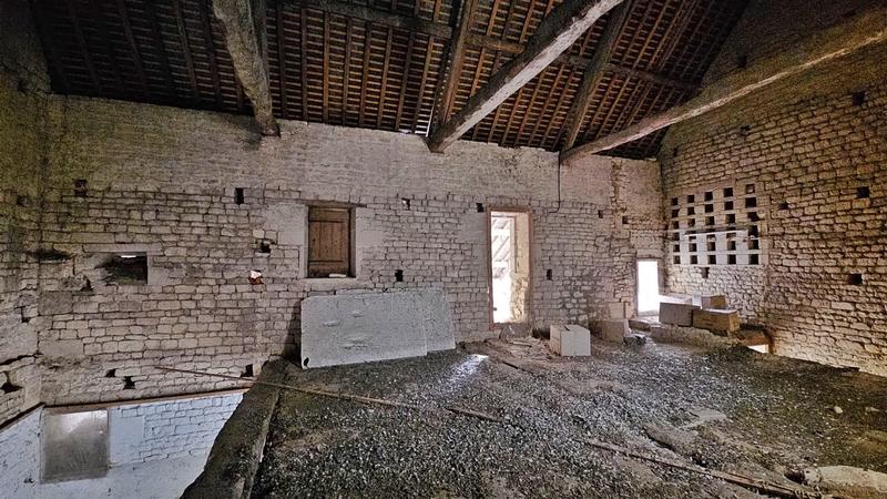 Maison - 131 m² - 2 pièces