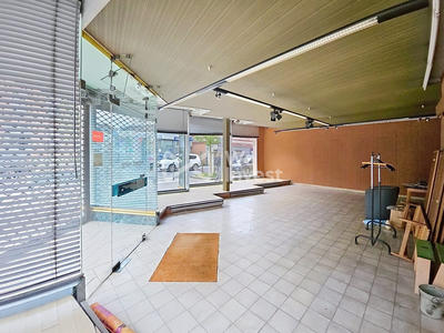 Maison - 250 m² - 7 pièces