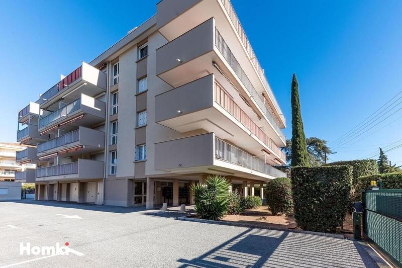 Studio - 28 m² - 1 pièce