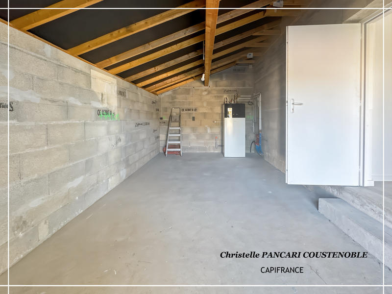 Maison - 93 m² - 4 pièces