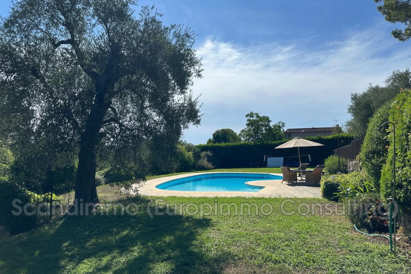 Maison - 174 m² - 9 pièces