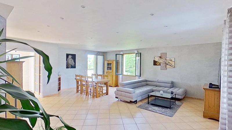 Villa - 120 m² - 5 pièces