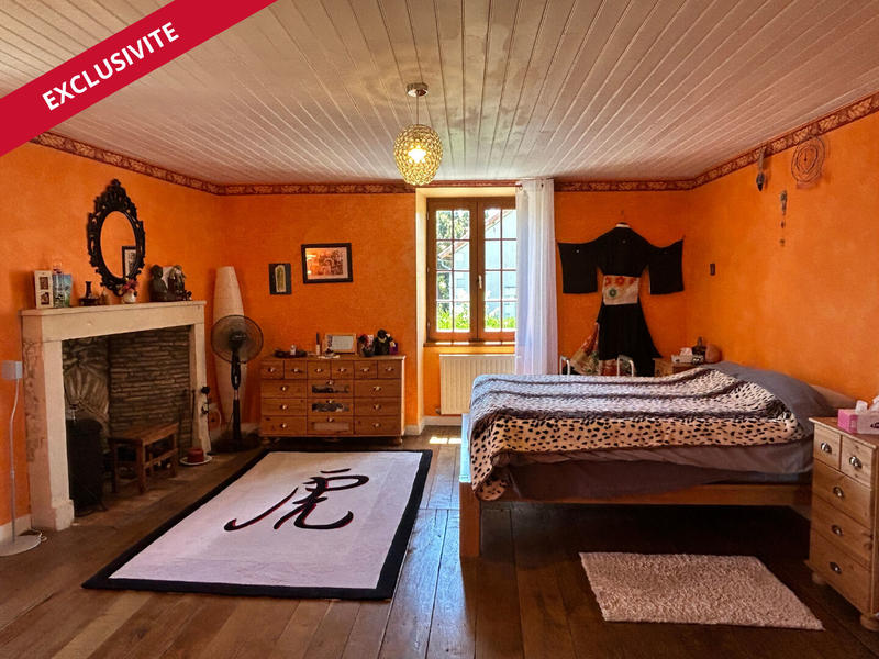 Maison - 210 m² - 7 pièces