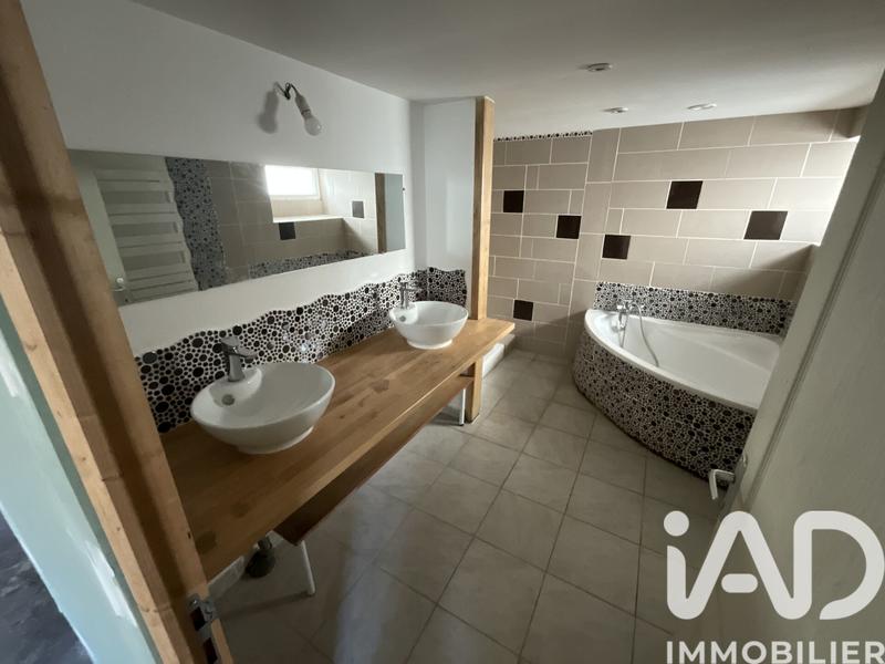 Maison de ville - 180 m² - 6 pièces