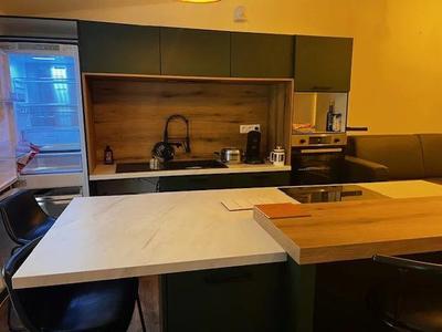 Appartement - 100 m² - 3 pièces