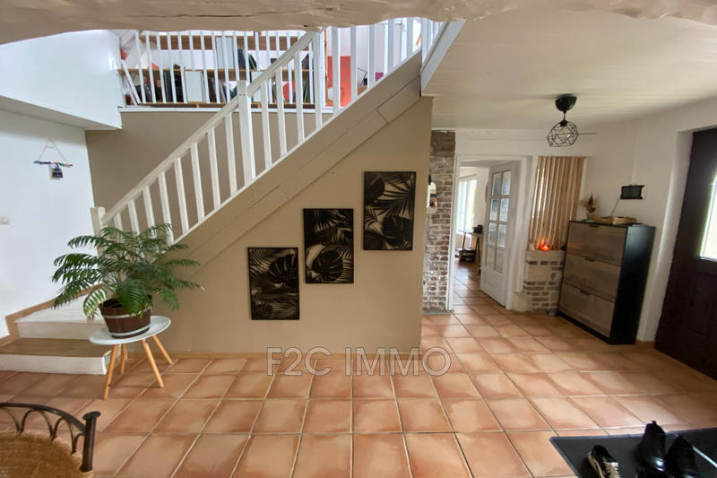 Maison - 212 m² - 6 pièces