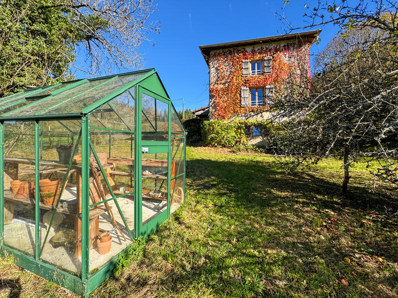 Maison - 216 m² - 7 pièces