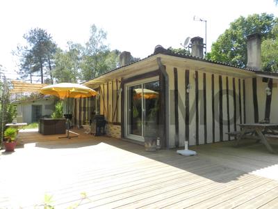 Maison - 141 m² - 7 pièces