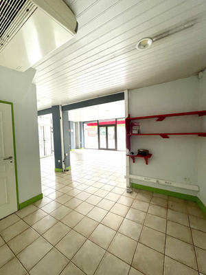 Local commercial - 155 m²