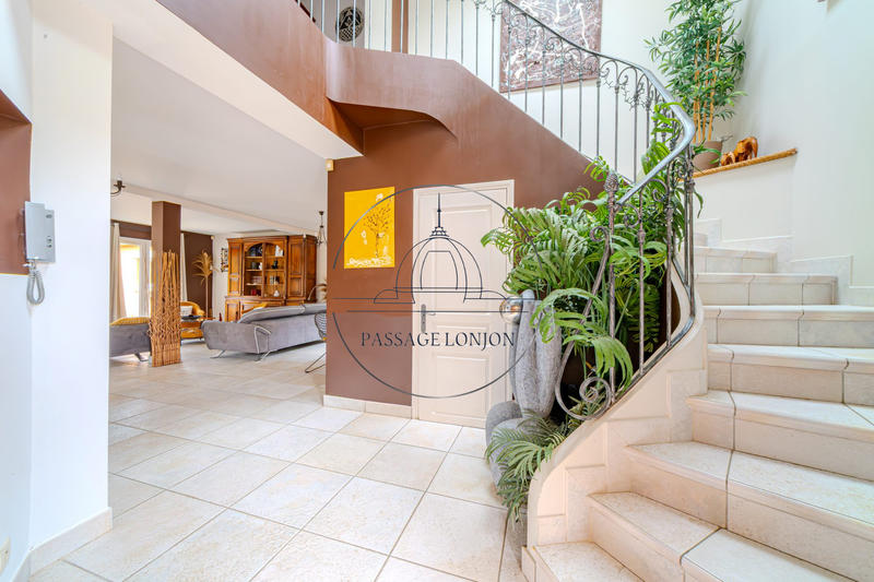 Mas - 155 m² - 6 pièces