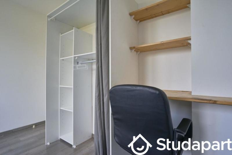 Chambre - 15 m² - 1 pièce