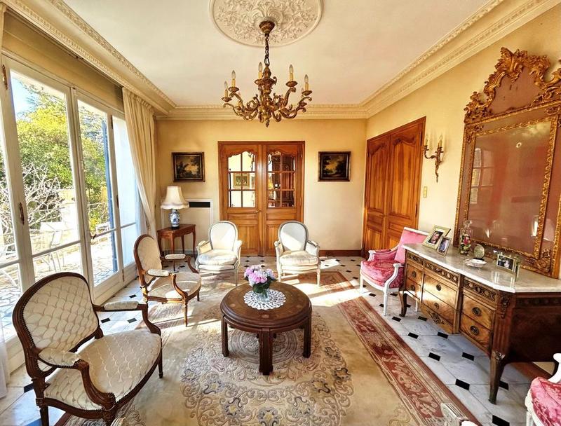 Villa - 194 m² - 6 pièces