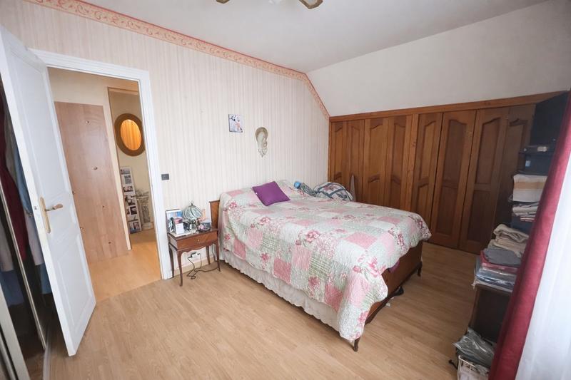 Maison - 136 m² - 6 pièces